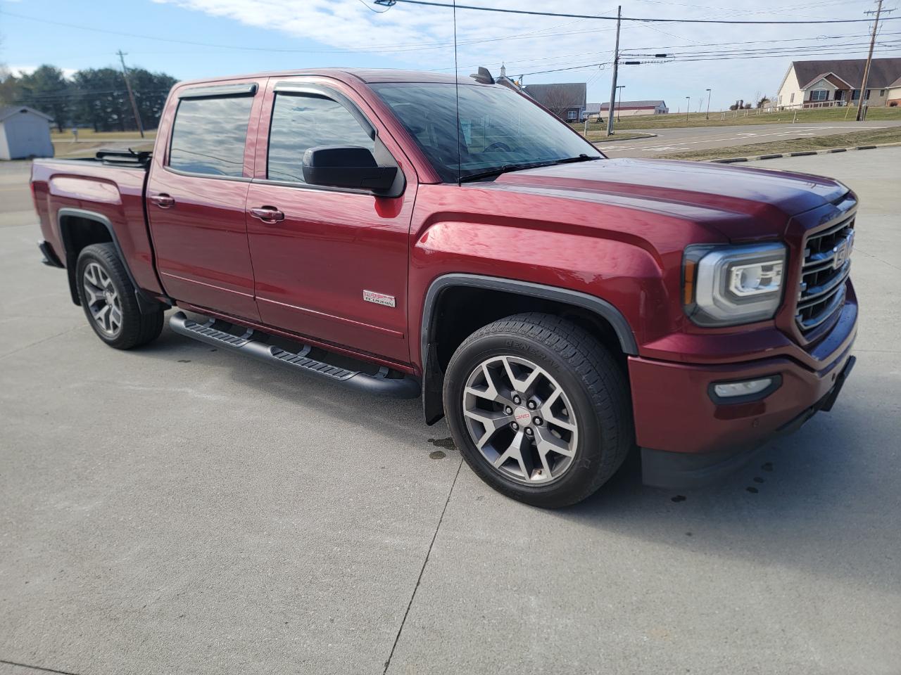 GMC Sierra 1500 4WD Crew Cab 143.5" SLT 2017
