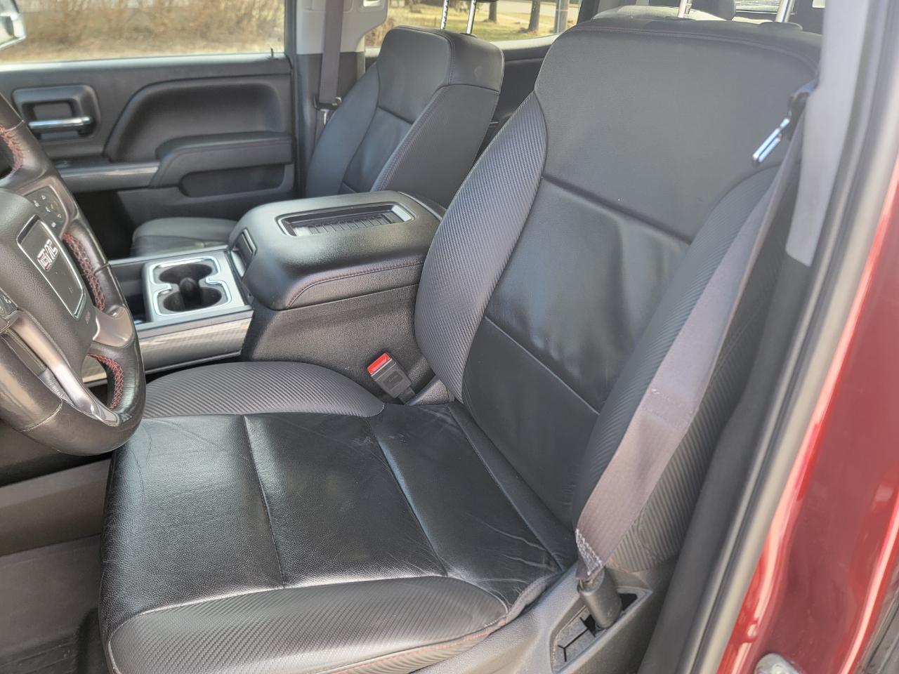 GMC Sierra 1500 4WD Crew Cab 143.5" SLT 2017