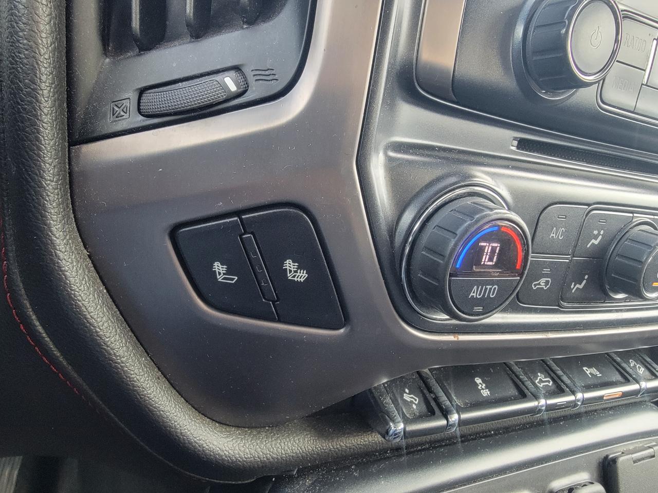 GMC Sierra 1500 4WD Crew Cab 143.5" SLT 2017