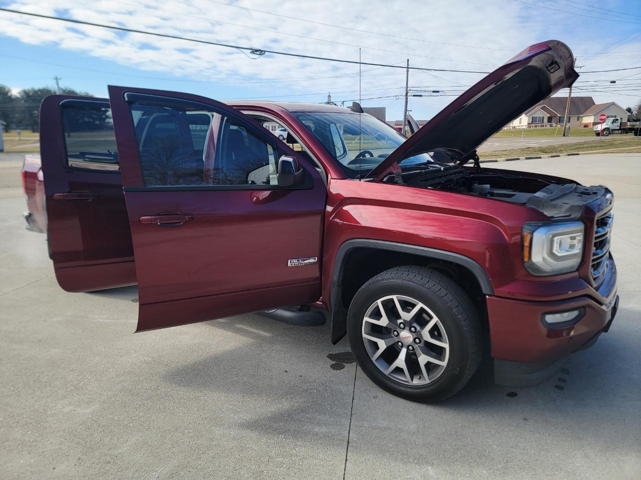 GMC Sierra 1500 4WD Crew Cab 143.5" SLT 2017