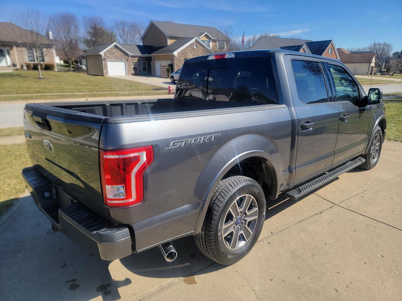 Ford F-150 XLT 2WD SuperCrew 6.5' Box 2017