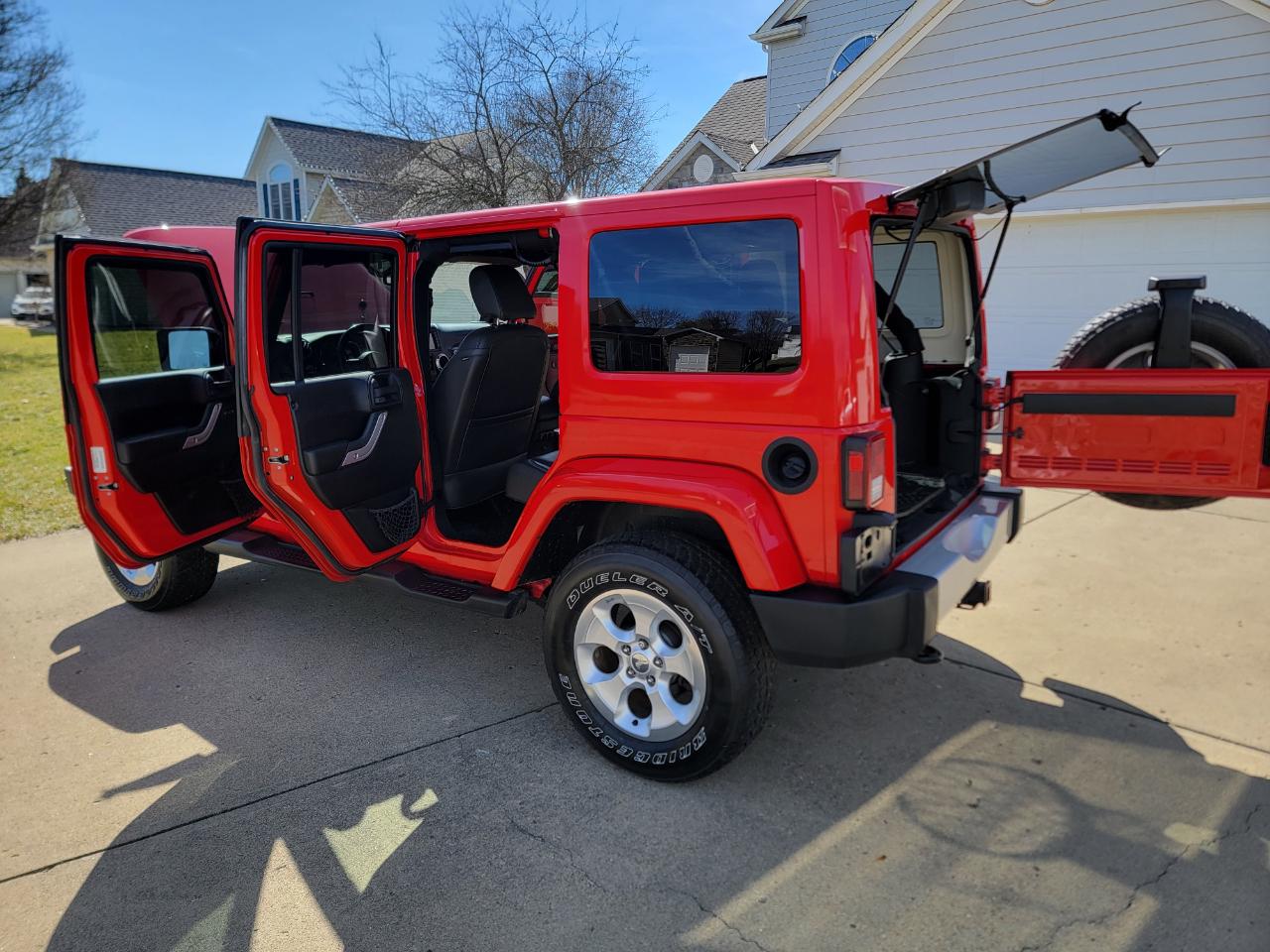 Jeep Wrangler Unlimited 4WD 4dr Sahara 2015