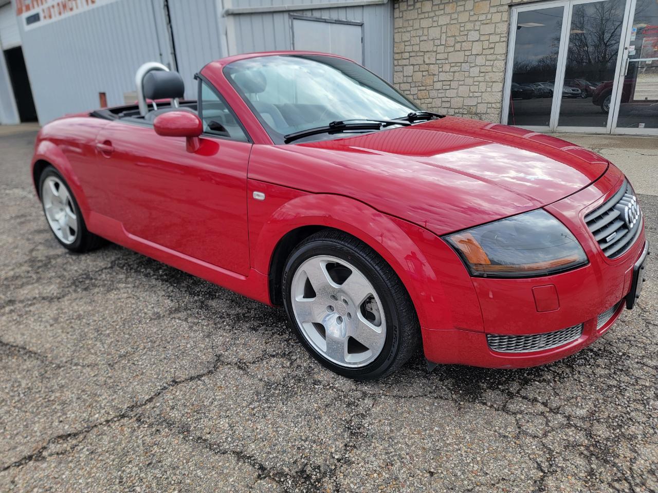 Audi TT 2dr Roadster Quattro 6-Spd 2001