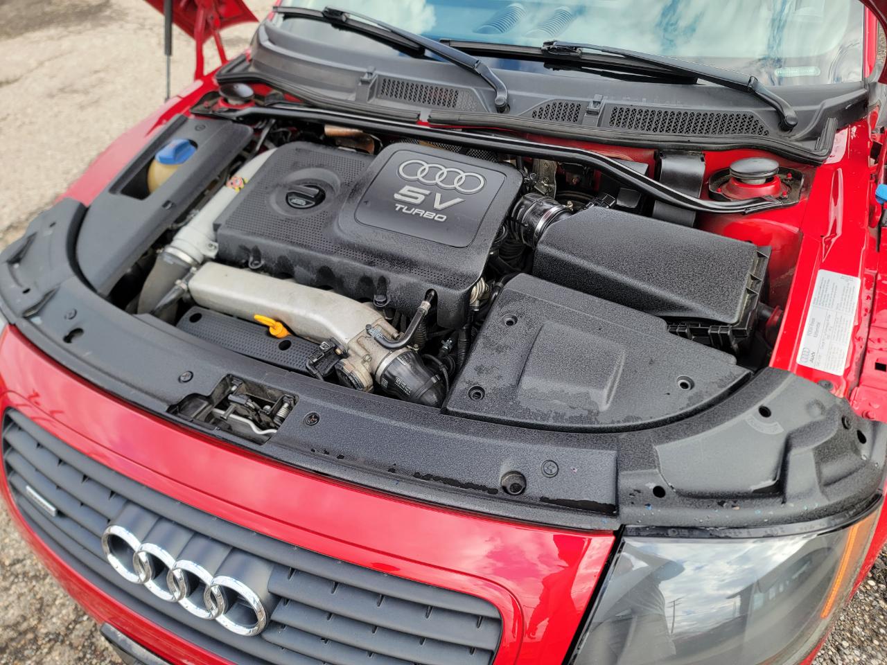 Audi TT 2dr Roadster Quattro 6-Spd 2001