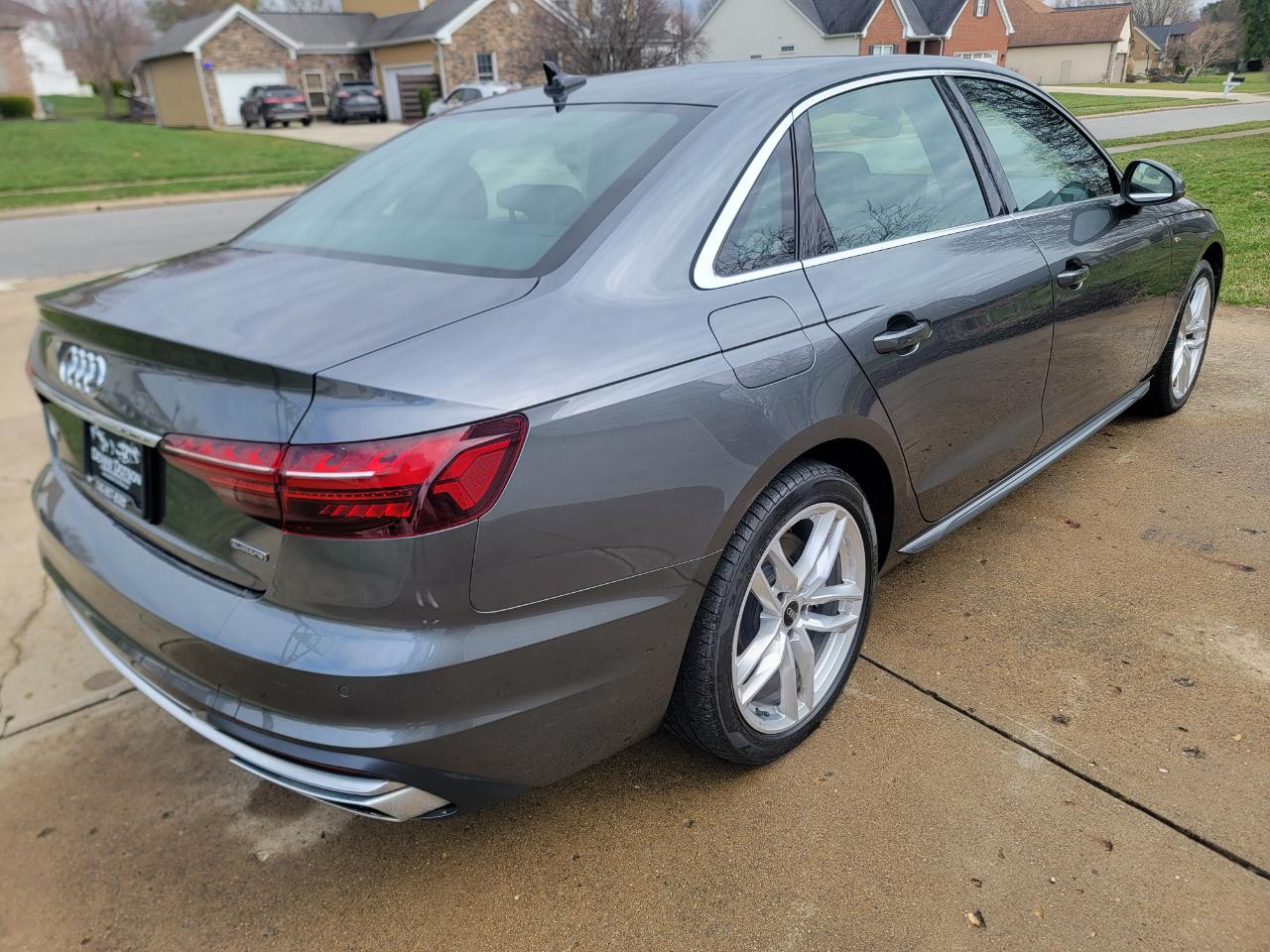 Audi A4 Sedan S line Premium Plus 45 TFSI quattro 2021