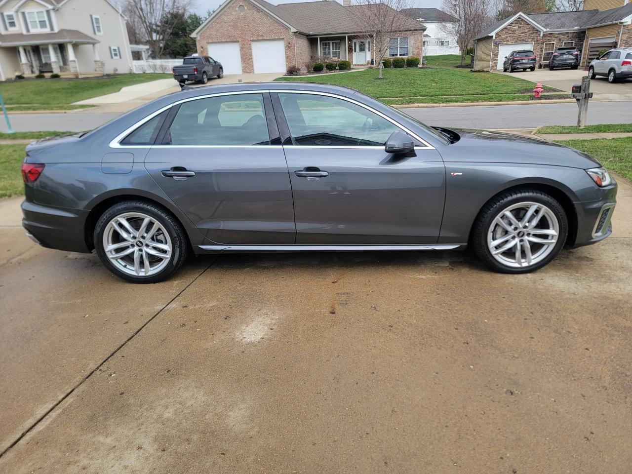 Audi A4 Sedan S line Premium Plus 45 TFSI quattro 2021