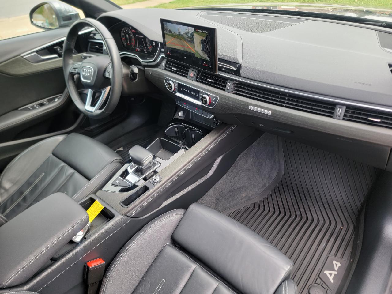 Audi A4 Sedan S line Premium Plus 45 TFSI quattro 2021