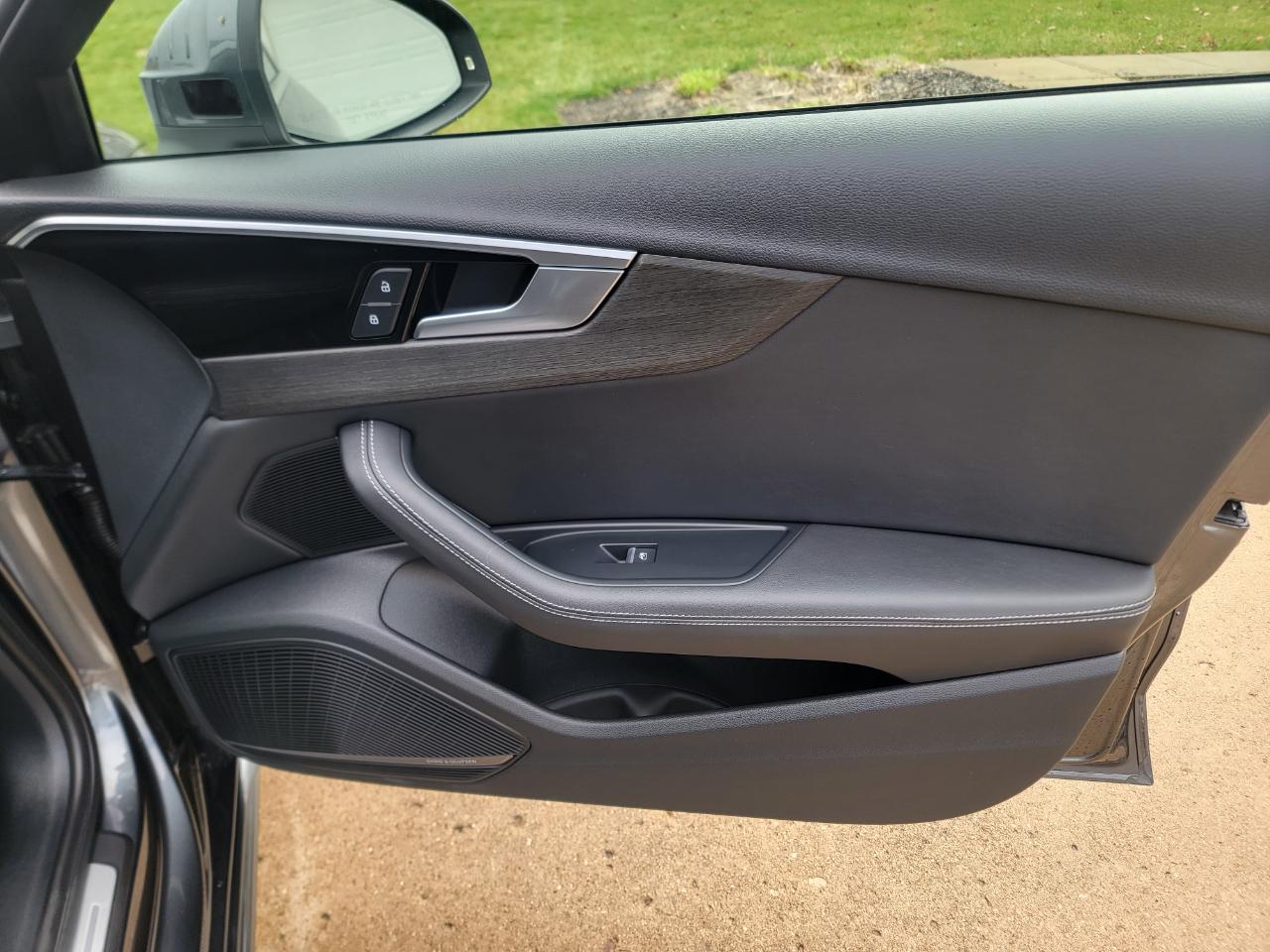 Audi A4 Sedan S line Premium Plus 45 TFSI quattro 2021