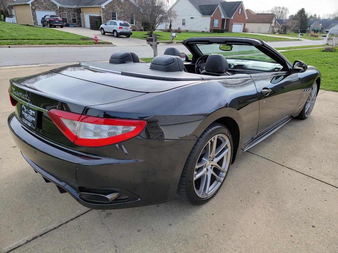 Maserati GranTurismo Convertible 2dr Conv GranTurismo Sport 2012