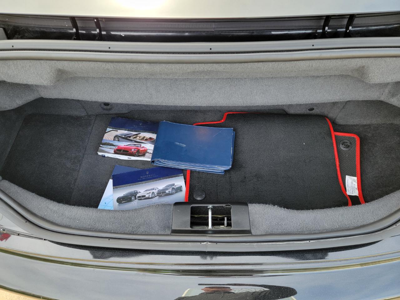 Maserati GranTurismo Convertible 2dr Conv GranTurismo Sport 2012