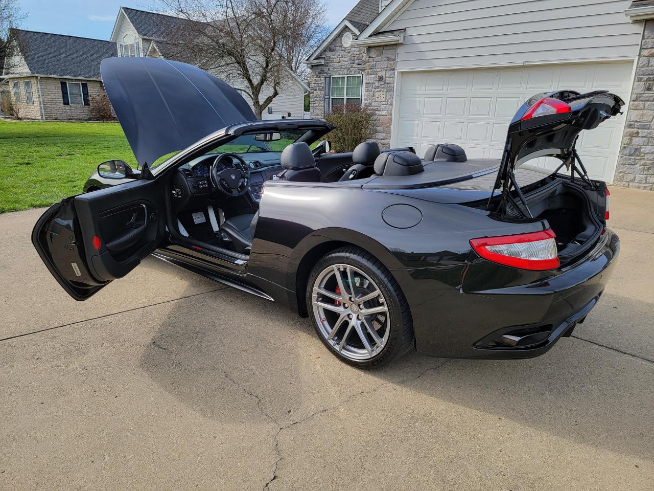 Maserati GranTurismo Convertible 2dr Conv GranTurismo Sport 2012