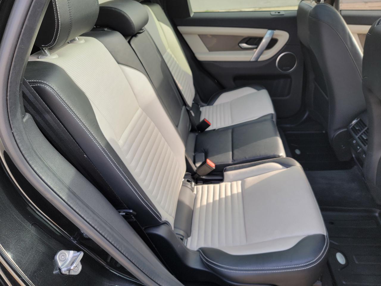 Land Rover Discovery Sport SE R-Dynamic 4WD 2021