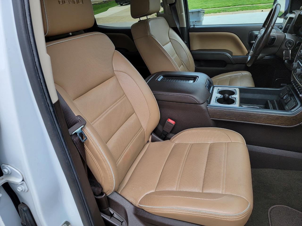 GMC Sierra 1500 4WD Crew Cab 143.5" Denali 2018