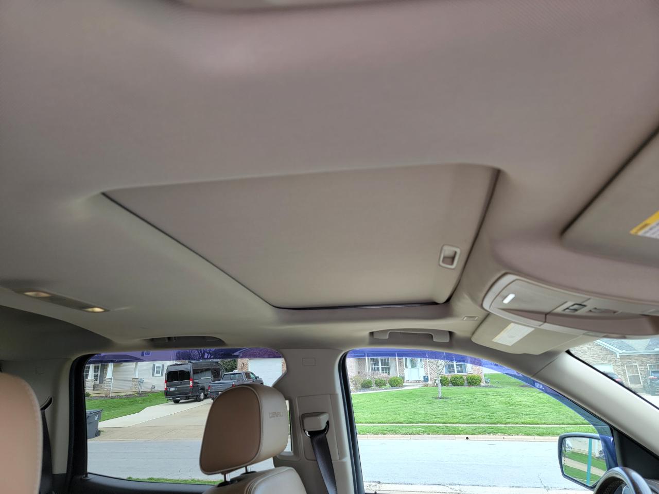 GMC Sierra 1500 4WD Crew Cab 143.5" Denali 2018