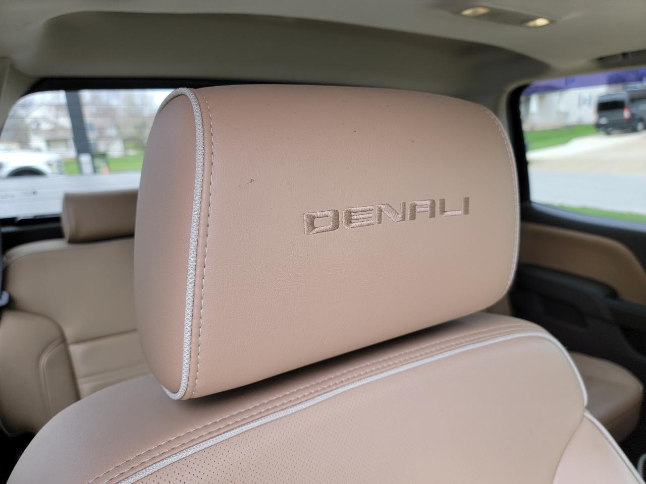 GMC Sierra 1500 4WD Crew Cab 143.5" Denali 2018