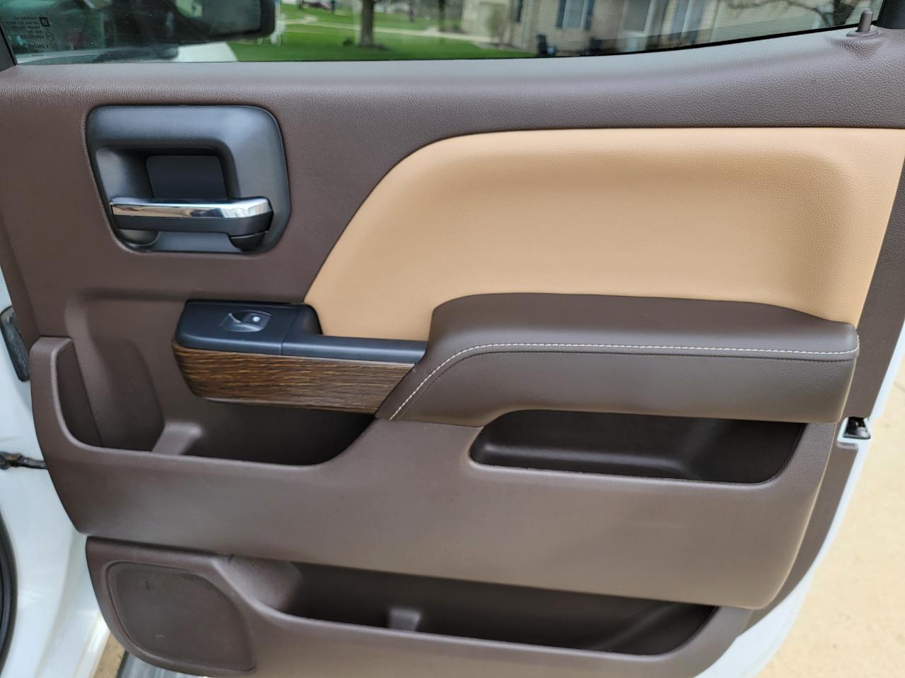 GMC Sierra 1500 4WD Crew Cab 143.5" Denali 2018