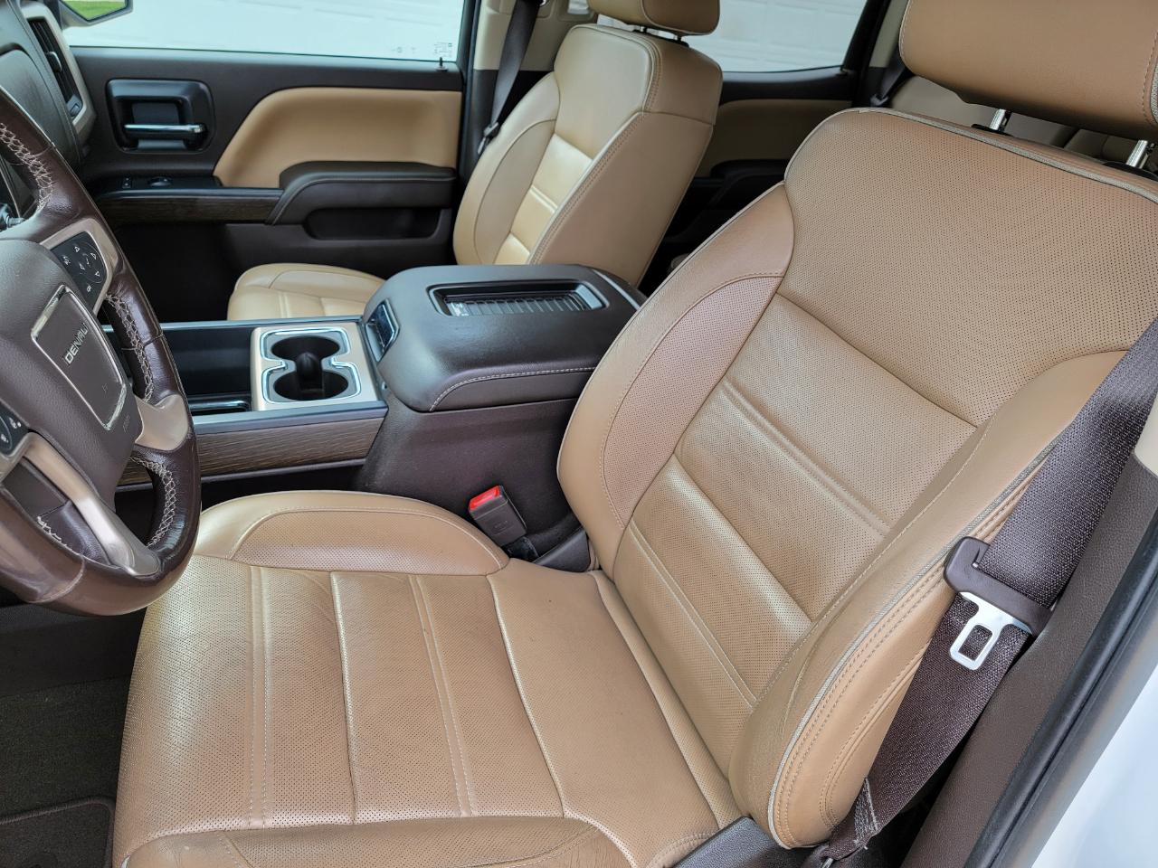 GMC Sierra 1500 4WD Crew Cab 143.5" Denali 2018