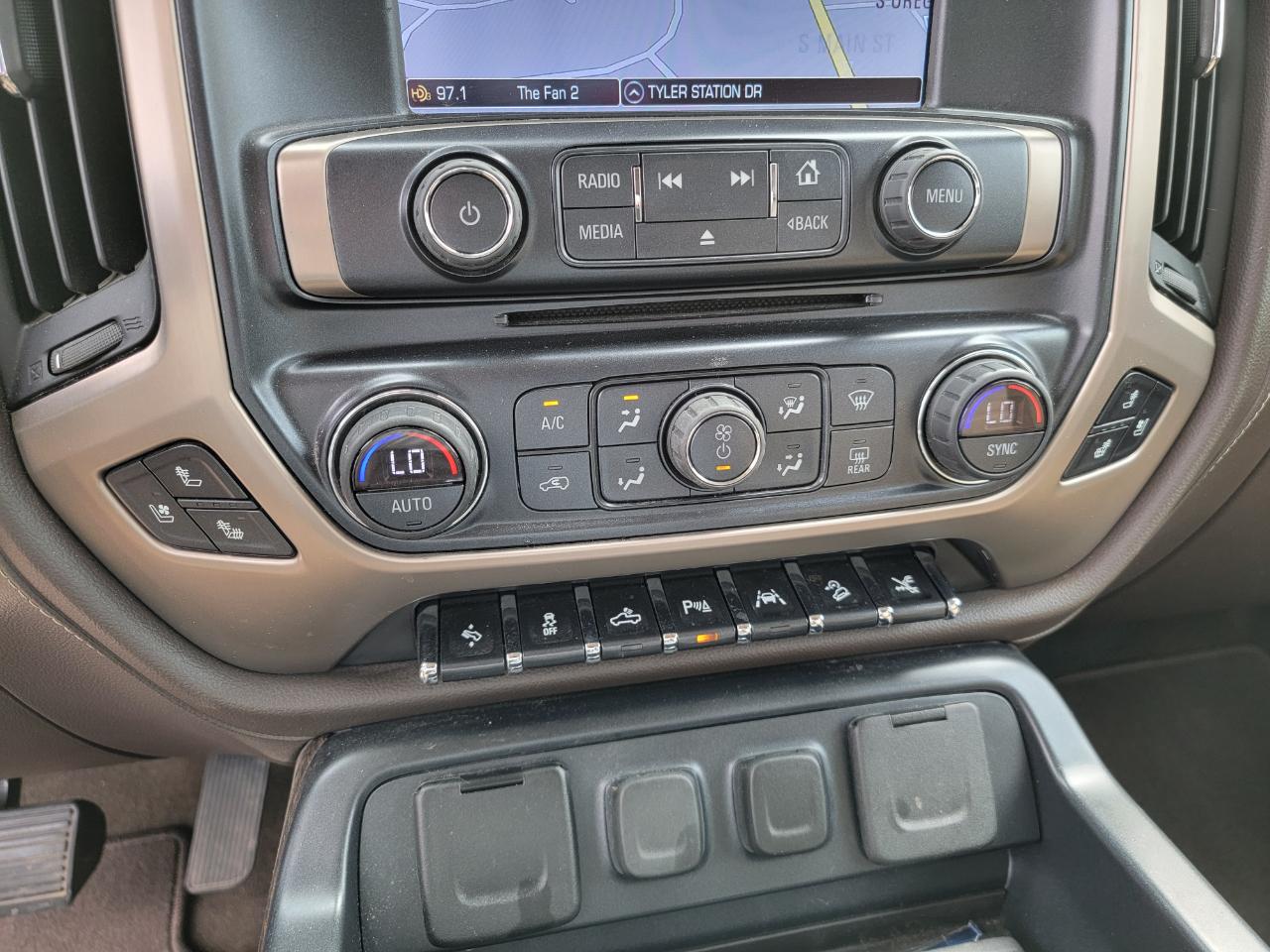 GMC Sierra 1500 4WD Crew Cab 143.5" Denali 2018