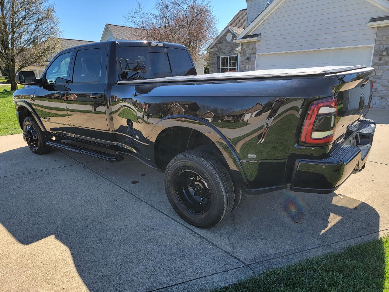 RAM 3500 Laramie 4x4 Crew Cab 8' Box 2020