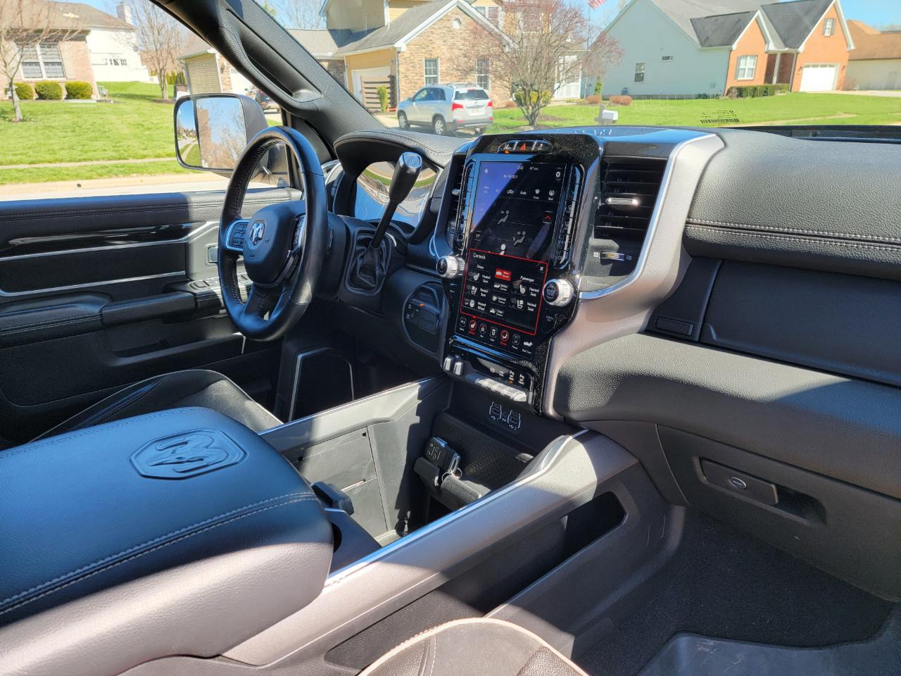 RAM 3500 Laramie 4x4 Crew Cab 8' Box 2020