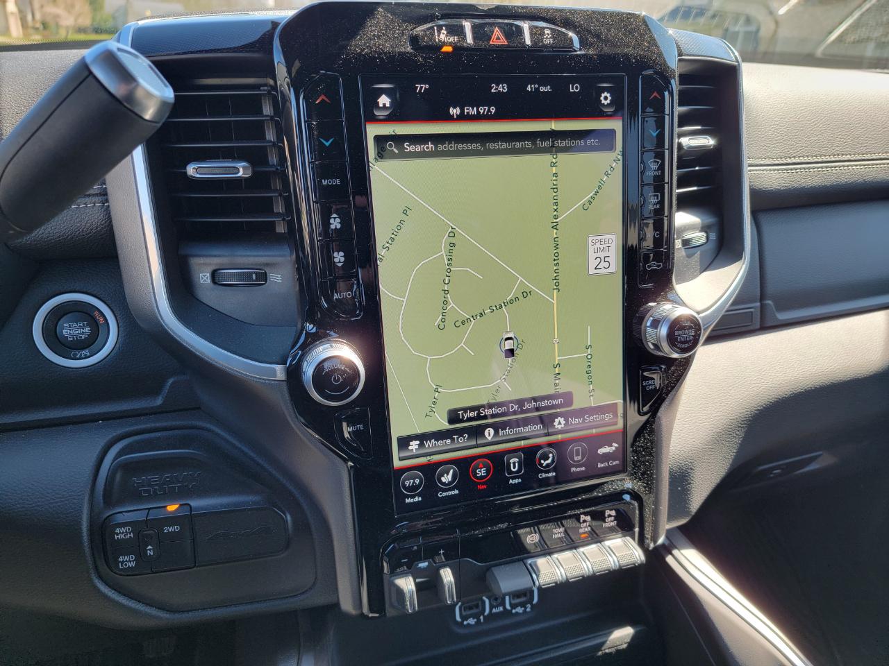 RAM 3500 Laramie 4x4 Crew Cab 8' Box 2020