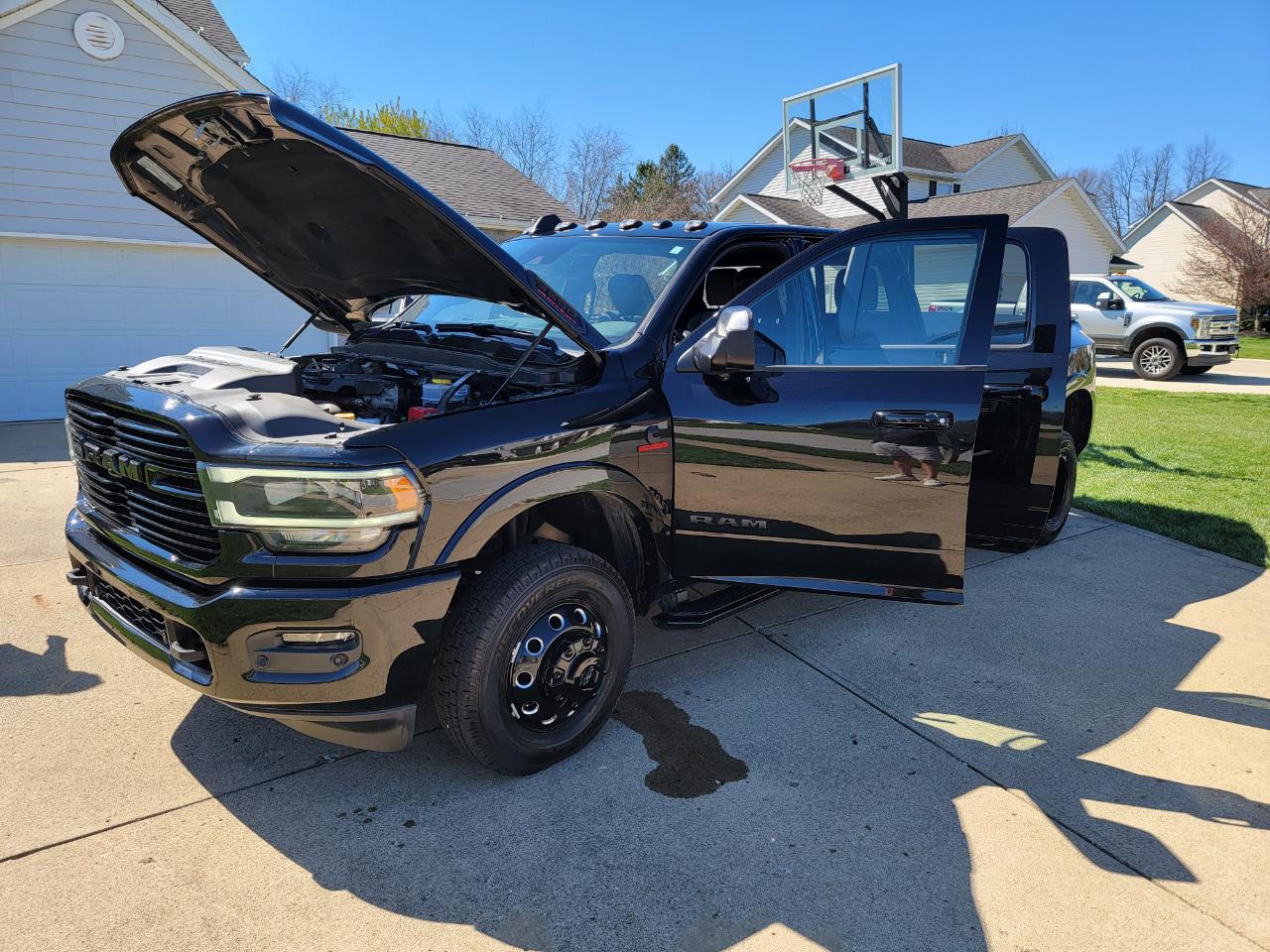 RAM 3500 Laramie 4x4 Crew Cab 8' Box 2020