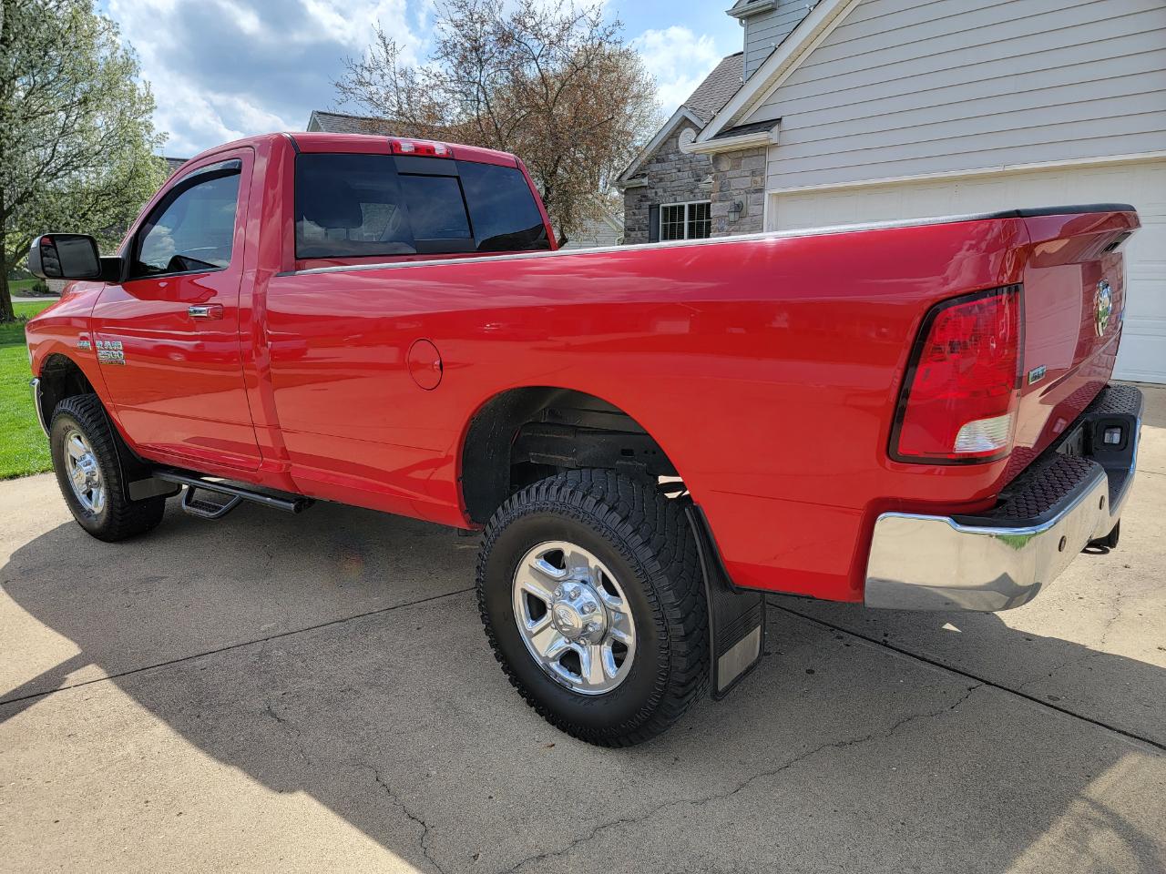 RAM 2500 4WD Reg Cab 140.5" SLT 2015