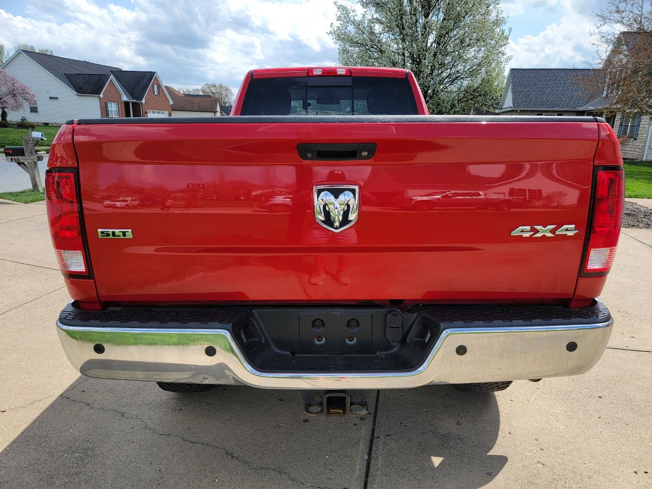RAM 2500 4WD Reg Cab 140.5" SLT 2015