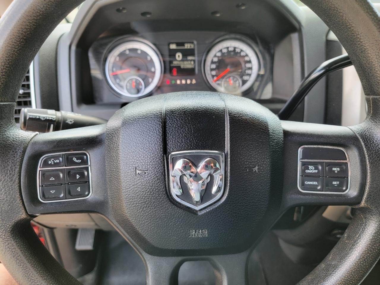 RAM 2500 4WD Reg Cab 140.5" SLT 2015