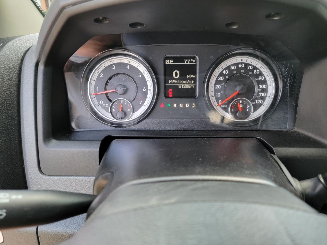 RAM 2500 4WD Reg Cab 140.5" SLT 2015