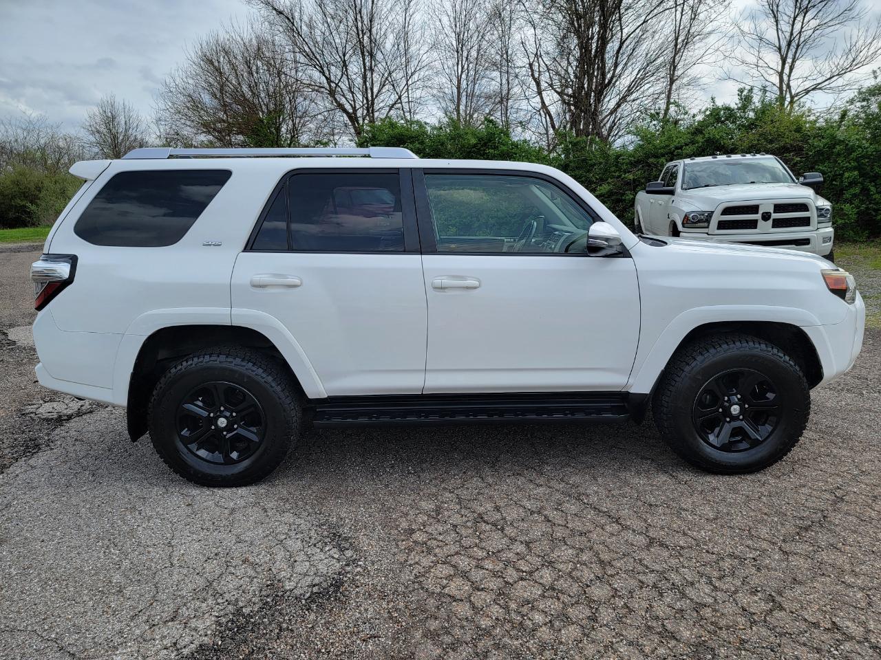 Toyota 4Runner 4WD 4dr V6 Trail Premium (Natl) 2015