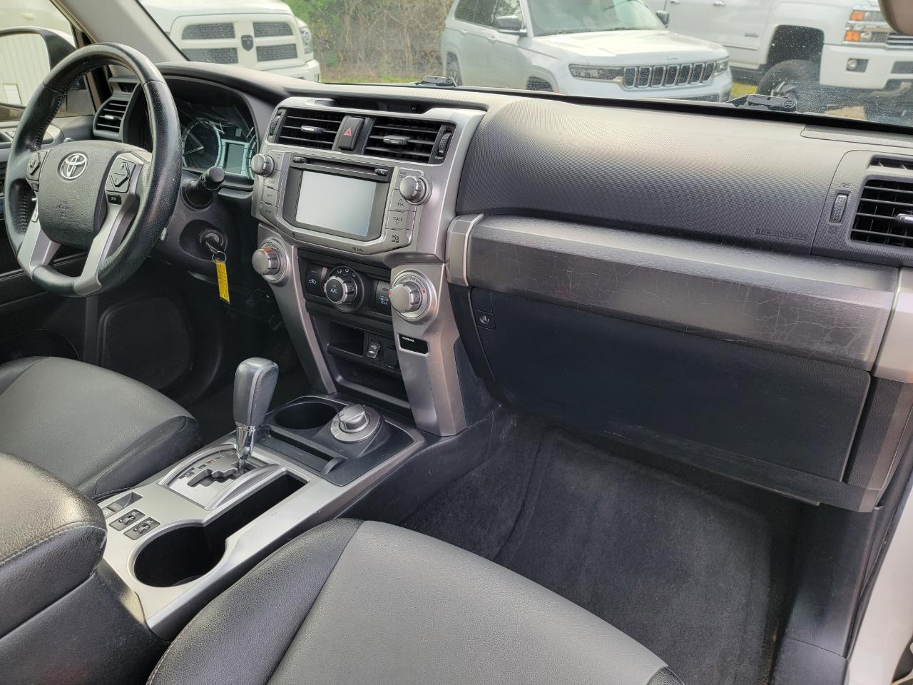 Toyota 4Runner 4WD 4dr V6 Trail Premium (Natl) 2015