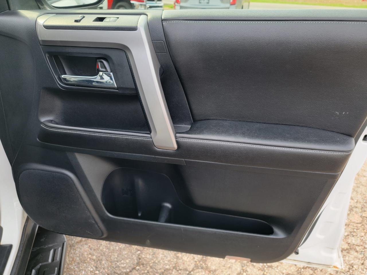 Toyota 4Runner 4WD 4dr V6 Trail Premium (Natl) 2015