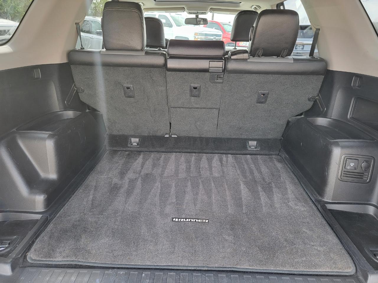 Toyota 4Runner 4WD 4dr V6 Trail Premium (Natl) 2015