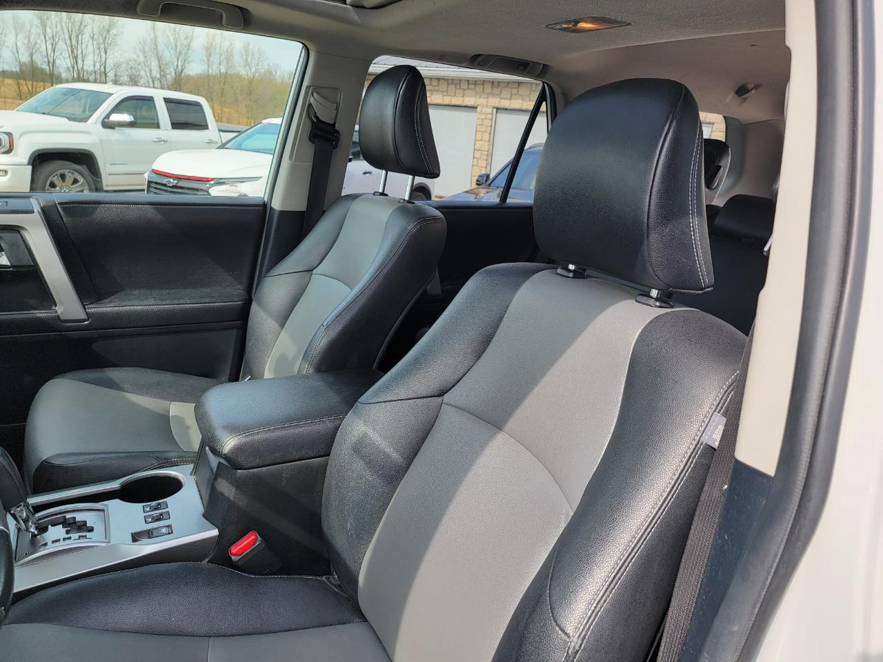 Toyota 4Runner 4WD 4dr V6 Trail Premium (Natl) 2015