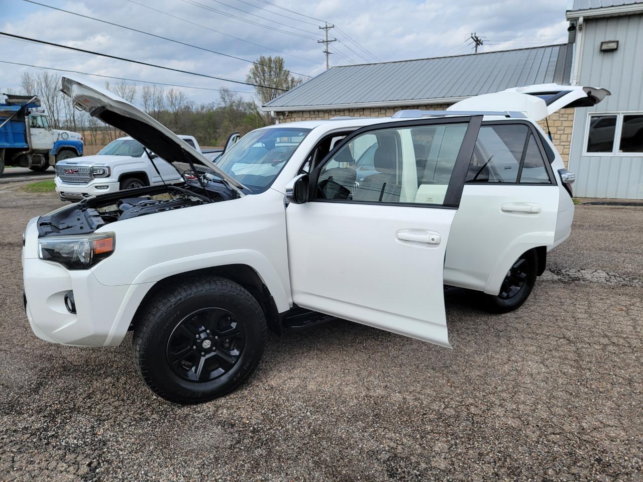 Toyota 4Runner 4WD 4dr V6 Trail Premium (Natl) 2015