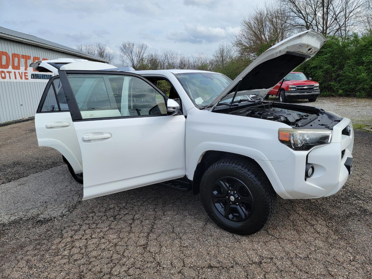 Toyota 4Runner 4WD 4dr V6 Trail Premium (Natl) 2015