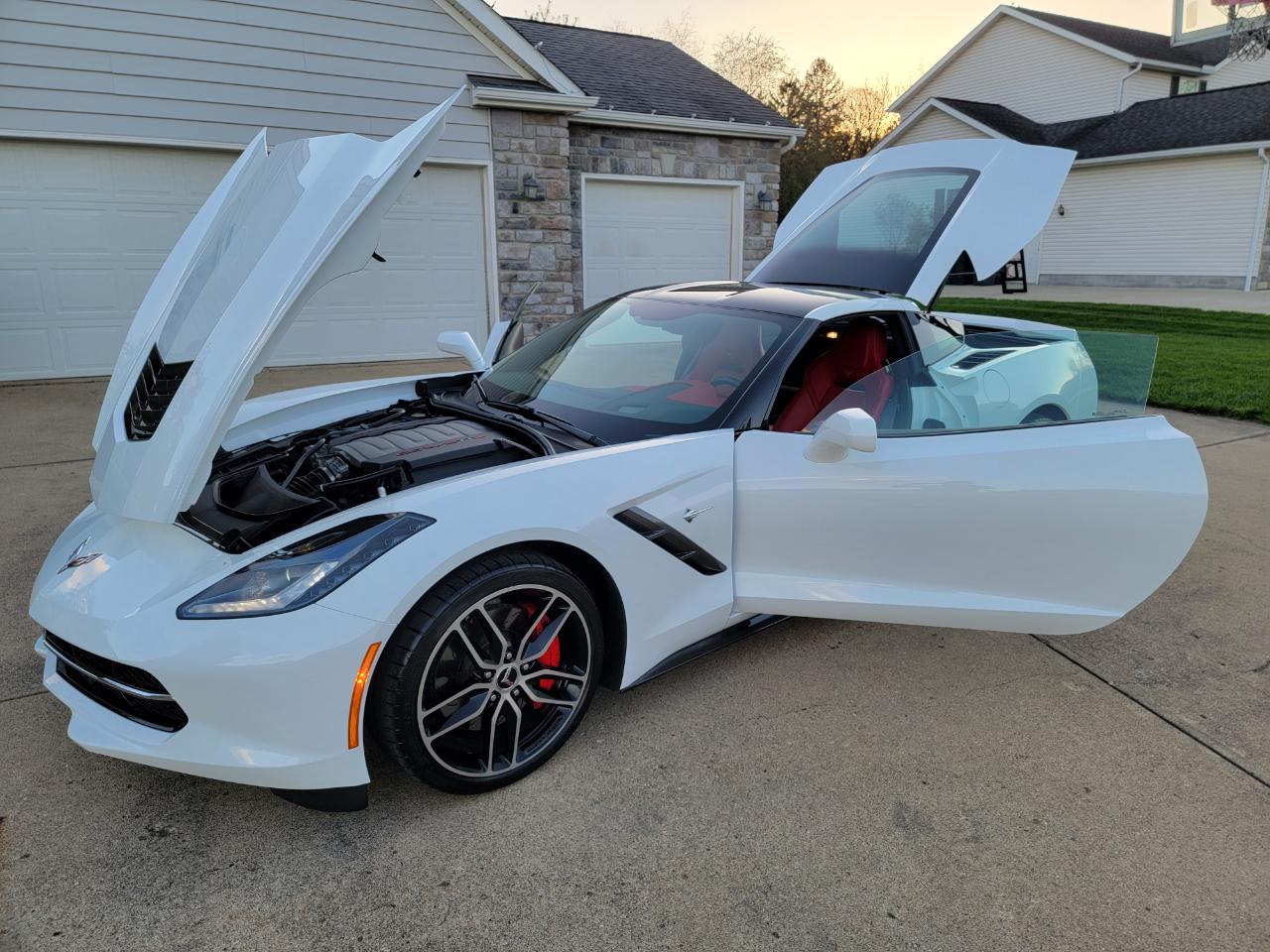 Chevrolet Corvette 2dr Stingray Z51 Cpe w/3LT 2015