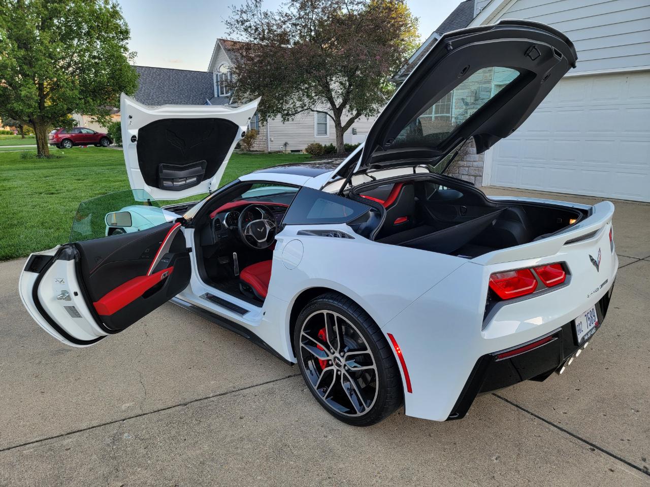 Chevrolet Corvette 2dr Stingray Z51 Cpe w/3LT 2015