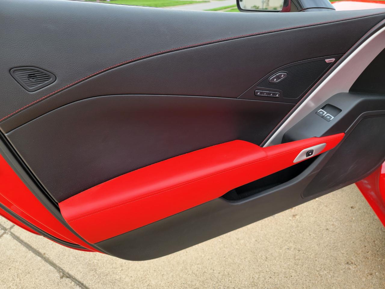 Chevrolet Corvette Stingray 2dr Z51 Conv w/2LT 2014