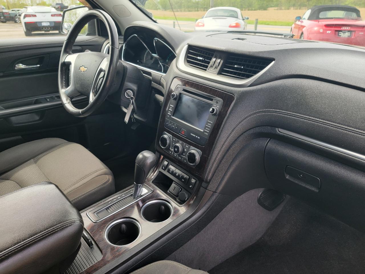 Chevrolet Traverse AWD 4dr LT w/2LT 2017