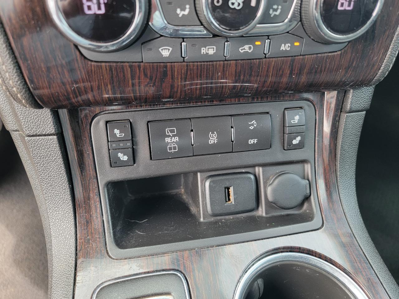 Chevrolet Traverse AWD 4dr LT w/2LT 2017