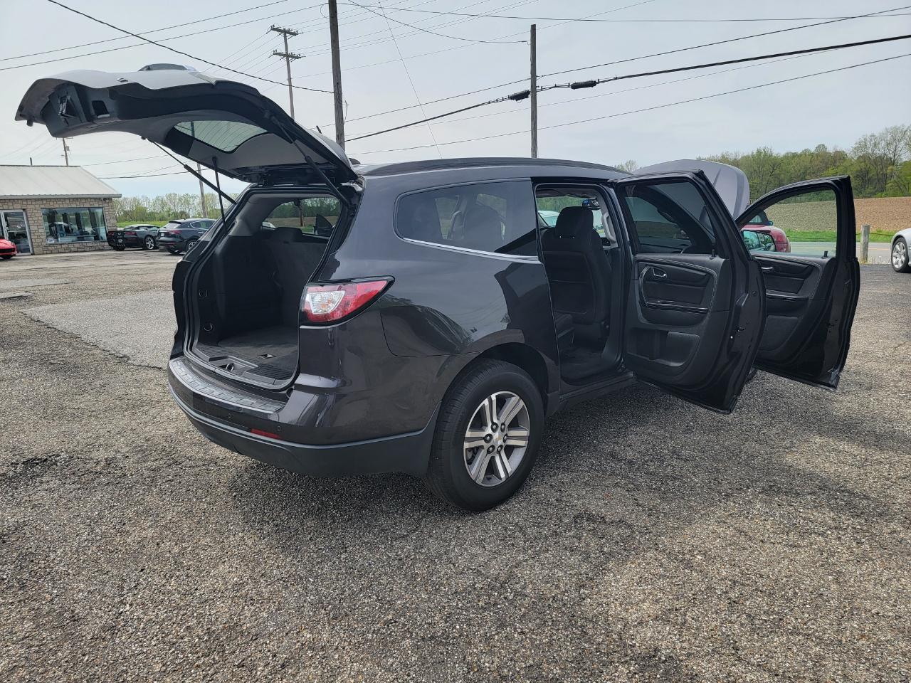 Chevrolet Traverse AWD 4dr LT w/2LT 2017