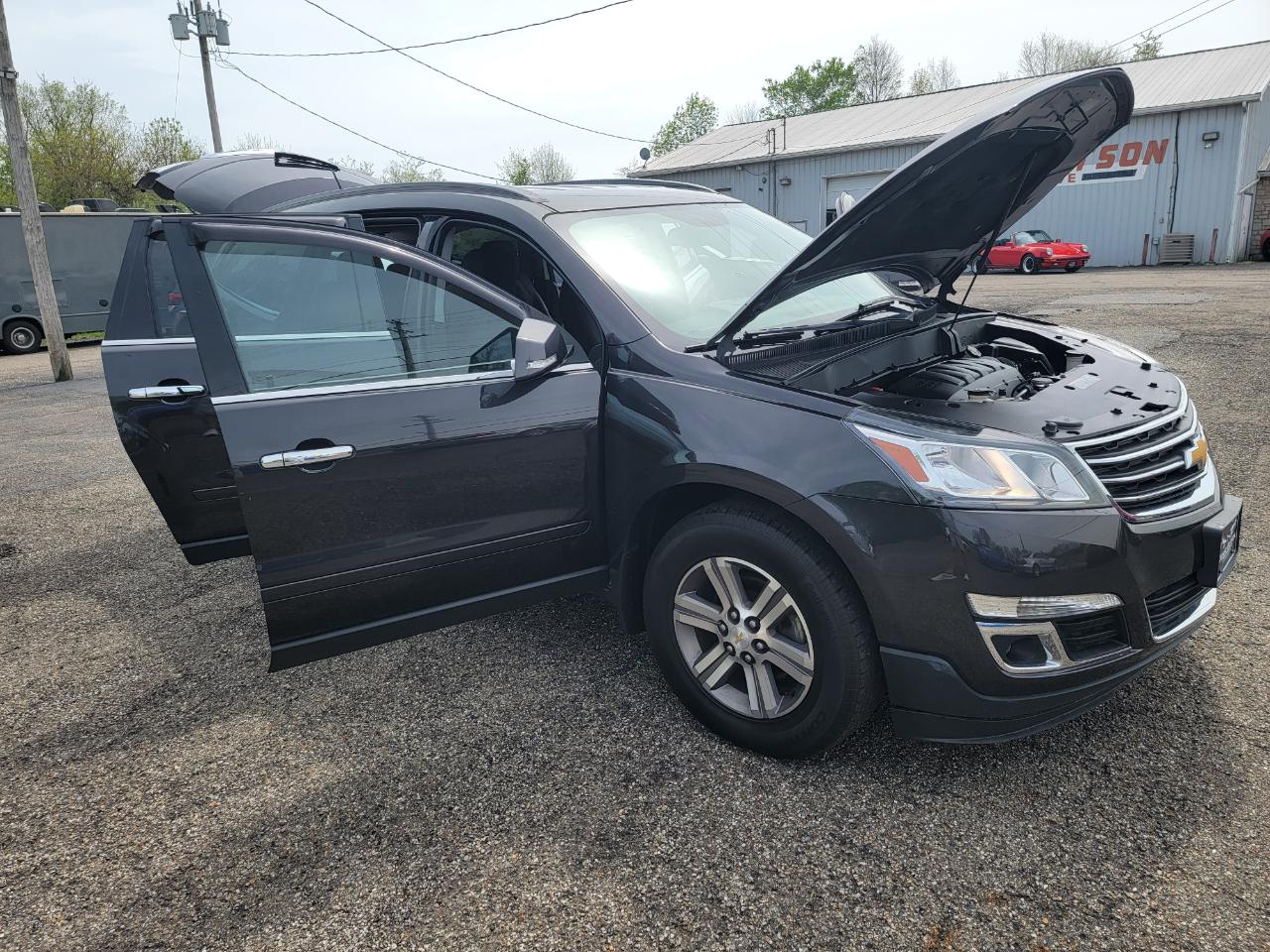 Chevrolet Traverse AWD 4dr LT w/2LT 2017