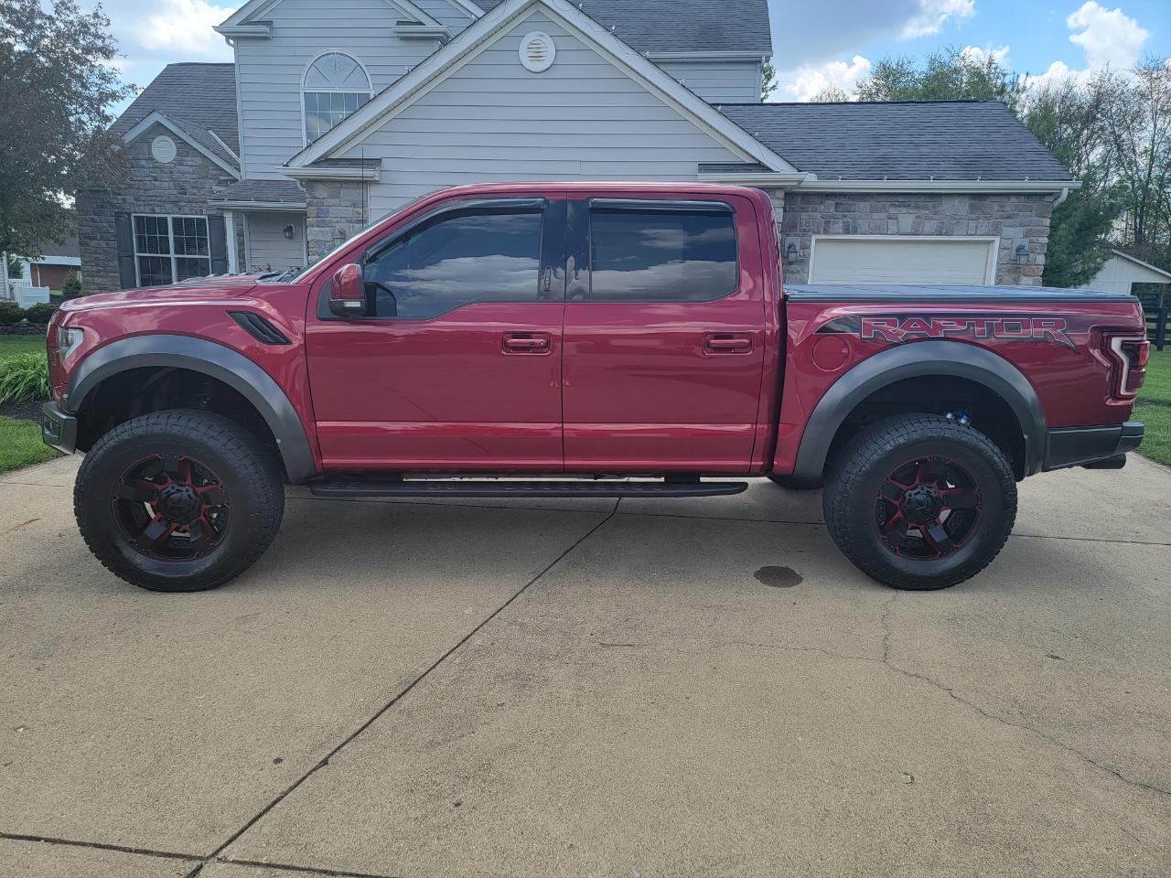 Ford F-150 Raptor 4WD SuperCrew 5.5' Box 2017