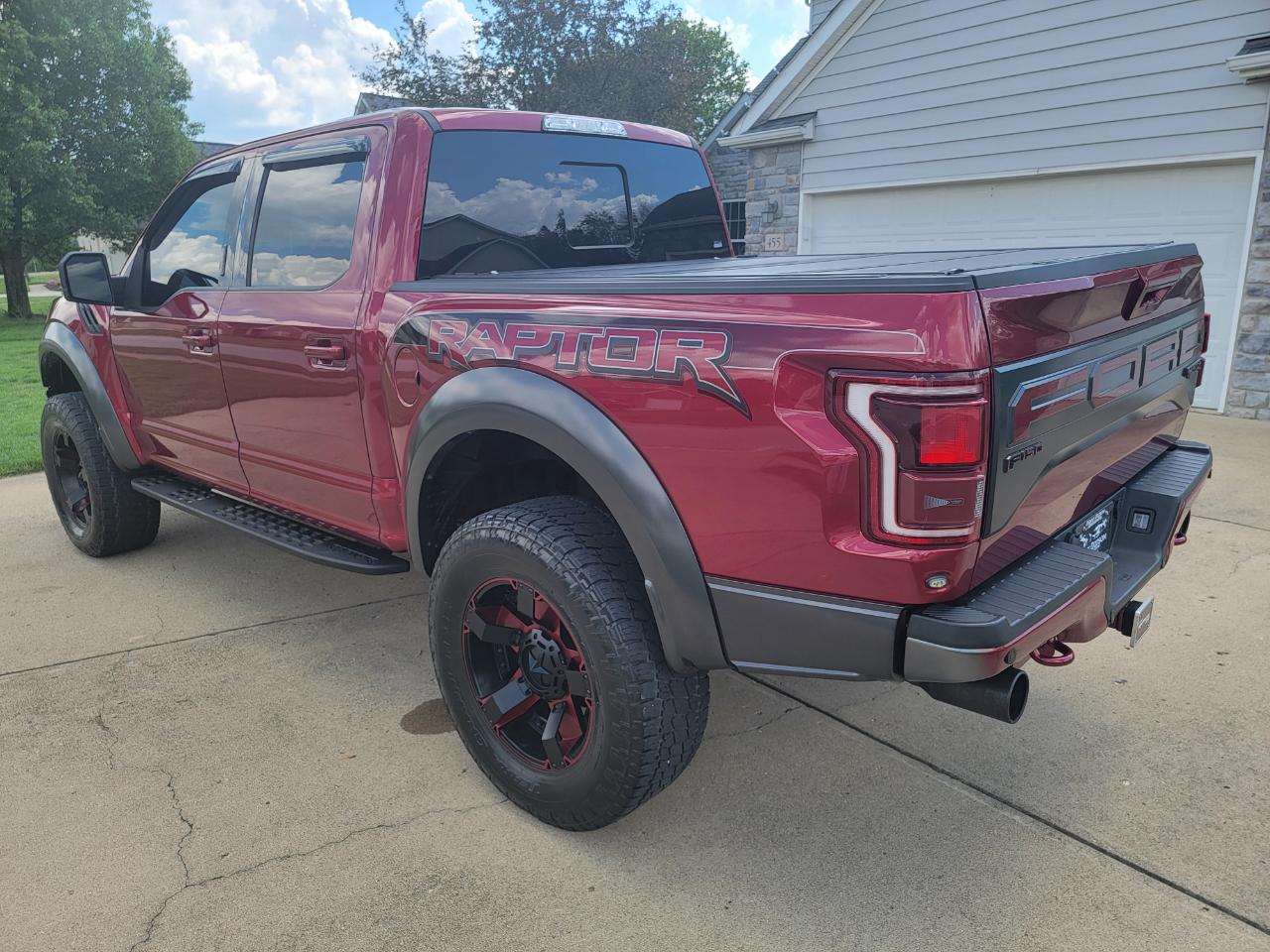Ford F-150 Raptor 4WD SuperCrew 5.5' Box 2017