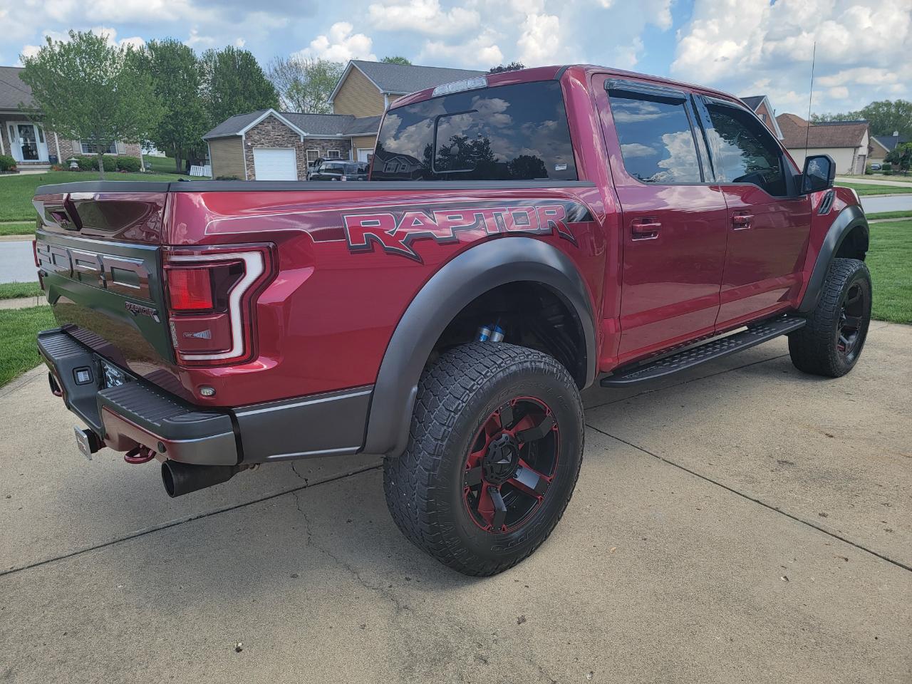 Ford F-150 Raptor 4WD SuperCrew 5.5' Box 2017