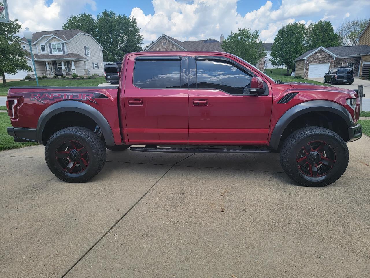 Ford F-150 Raptor 4WD SuperCrew 5.5' Box 2017