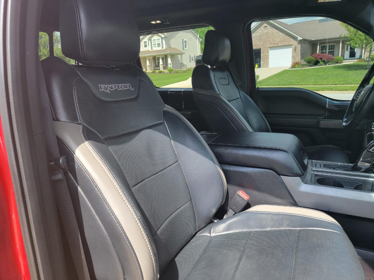 Ford F-150 Raptor 4WD SuperCrew 5.5' Box 2017