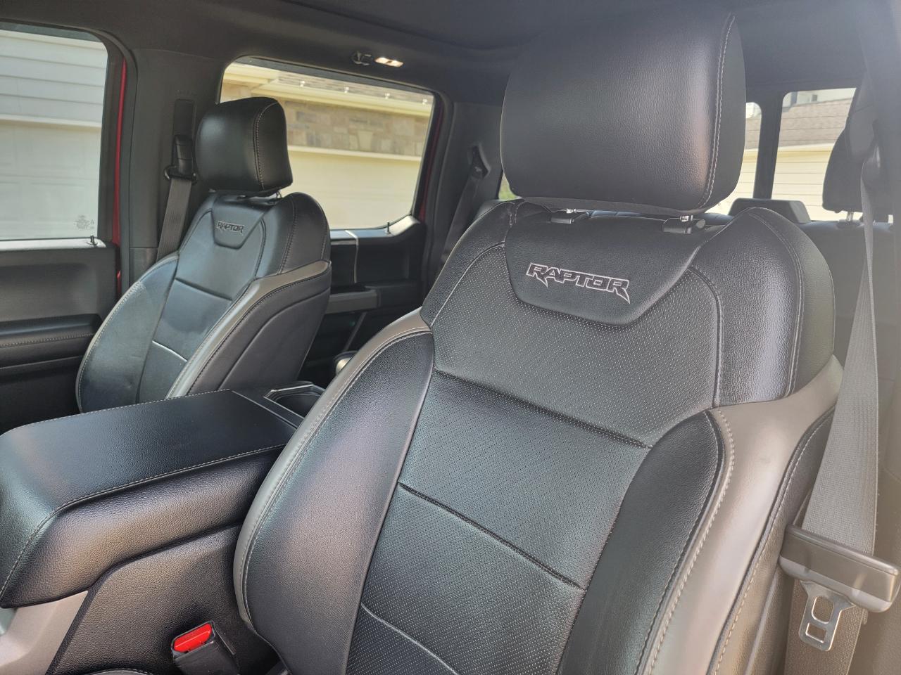 Ford F-150 Raptor 4WD SuperCrew 5.5' Box 2017